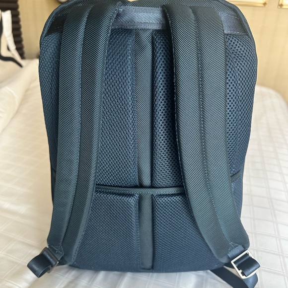 Briggs & Riley Medium @work Backpack - Picture 4 of 11